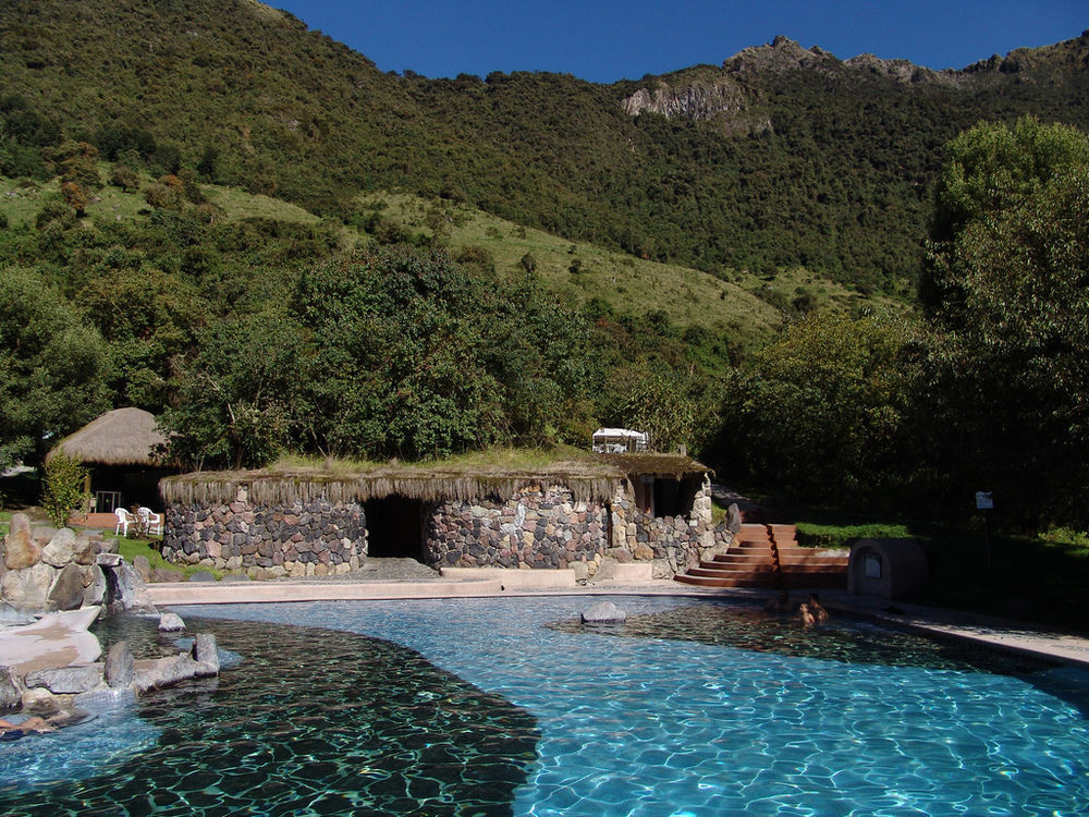 Termas De Papallacta Ngoại thất bức ảnh The thermal baths of Bagni di Lucca
